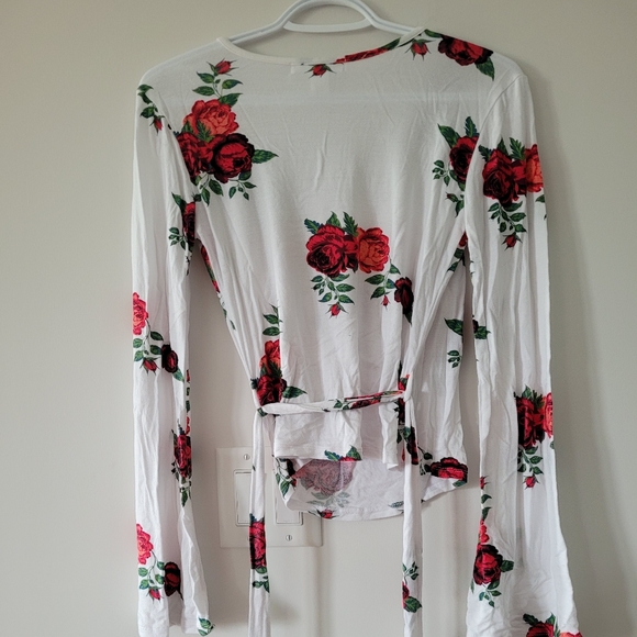 Top - Picture 2 of 2